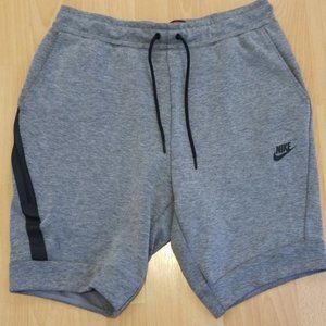 Men Nike TechFleece Grey Short NSW Medium Jogger